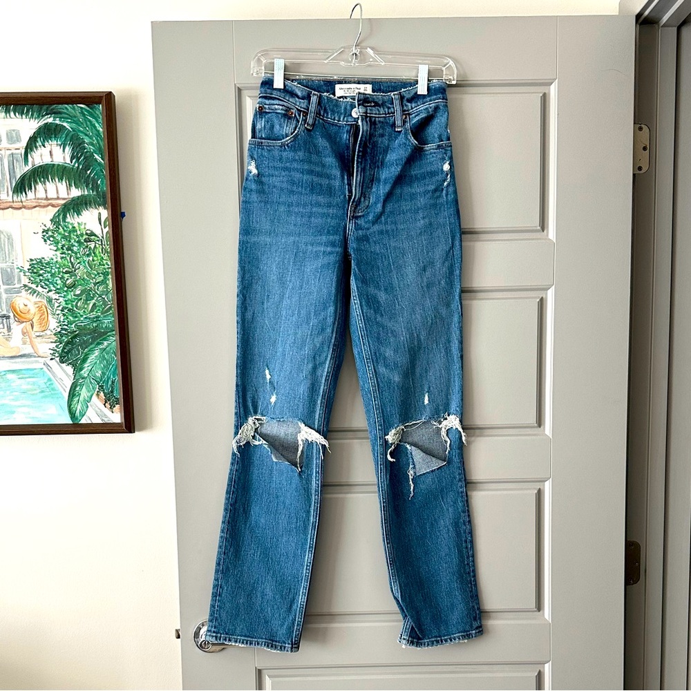NWT Abercrombie & Fitch 90’s straight ultra high rise jeans